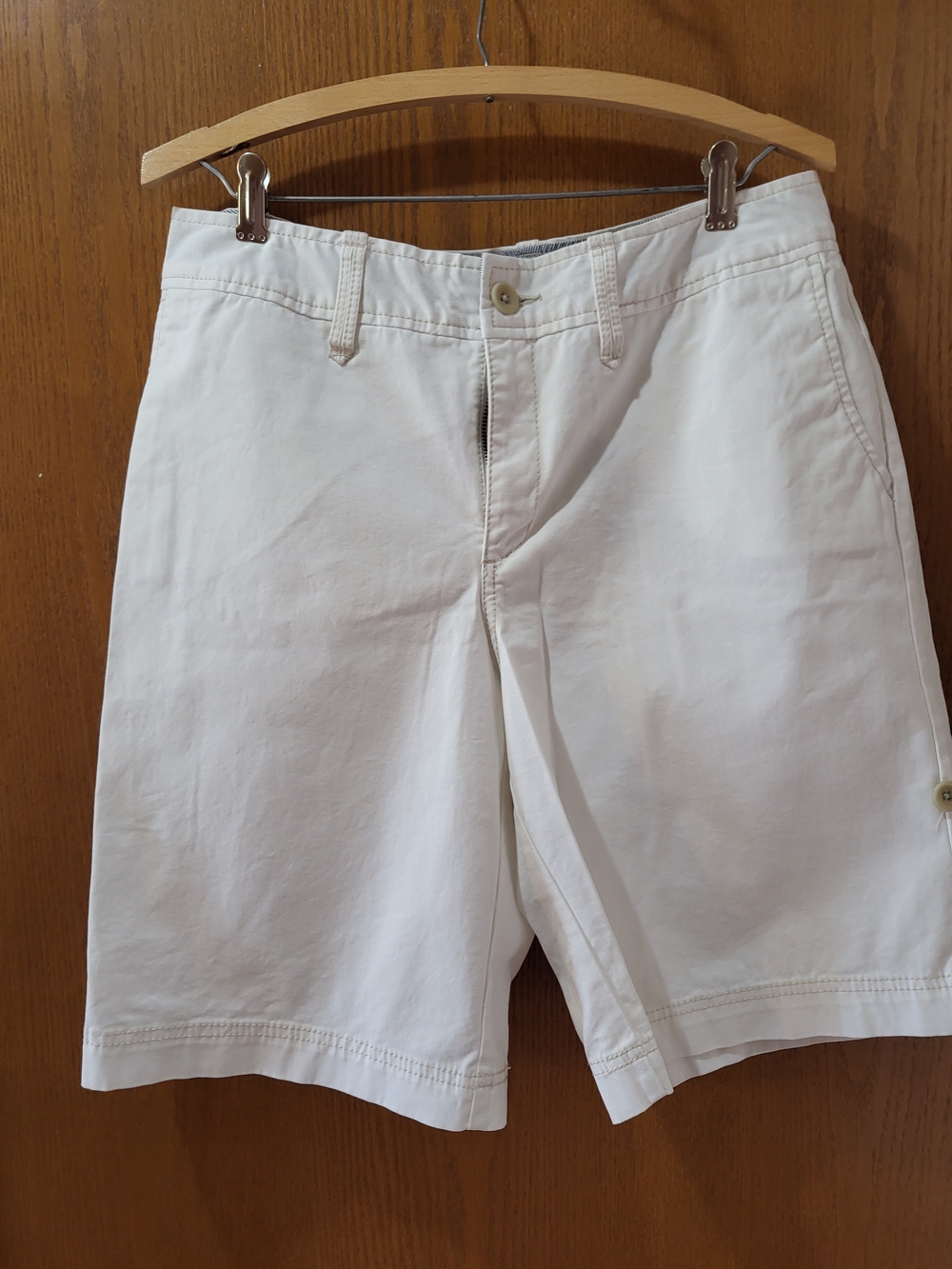 Eddie Bauer Cream Flat-Front Women's Shorts